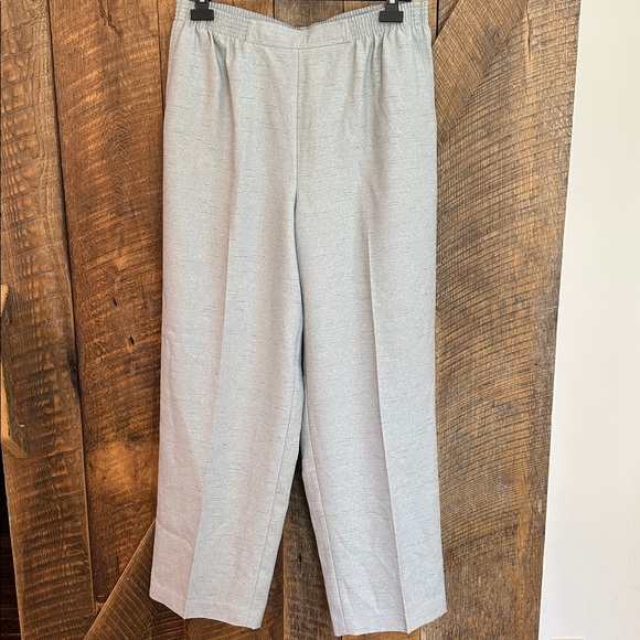 NWT Alfred Dunner Pull on Dress Pants Wide Leg Elastic Waistband ~Size 14 - Picture 1 of 10